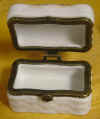 hingedbox-open.jpg (35296 bytes)