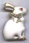 whiterabbit_wbow.jpg (20840 bytes)