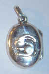 locket_oval_tinySitBun.jpg (11567 bytes)