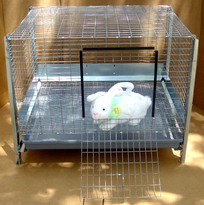 bunny cage with pull out tray