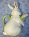 EC_bunny_teapot_back.jpg (33514 bytes)