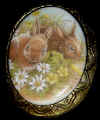 cameo_2BunDaisies-locket.jpg (29310 bytes)