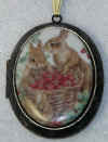 cameo_BunsBerryBasket_locket.jpg (52153 bytes)